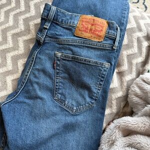 Levi's Straight Leg Men's Jeans in Classic Blue Denim